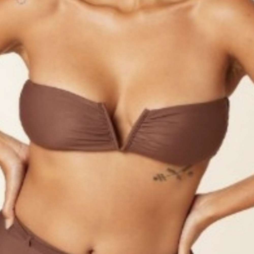 NWT Andie swimwear the scala top